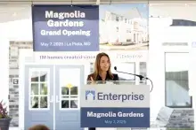 Janine Lind at podium