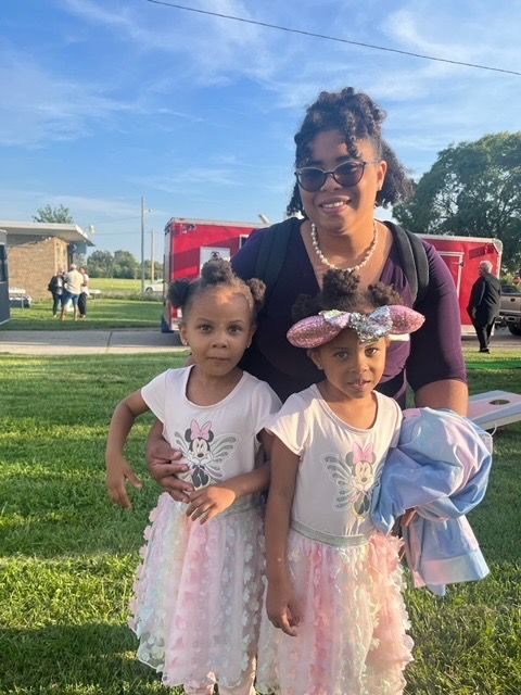 Briana Mason with her twin daughters