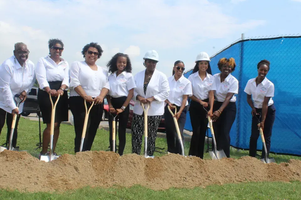 Jeanine Hatcher and the GenesisHOPE team breaking ground on Preston Townhomes.