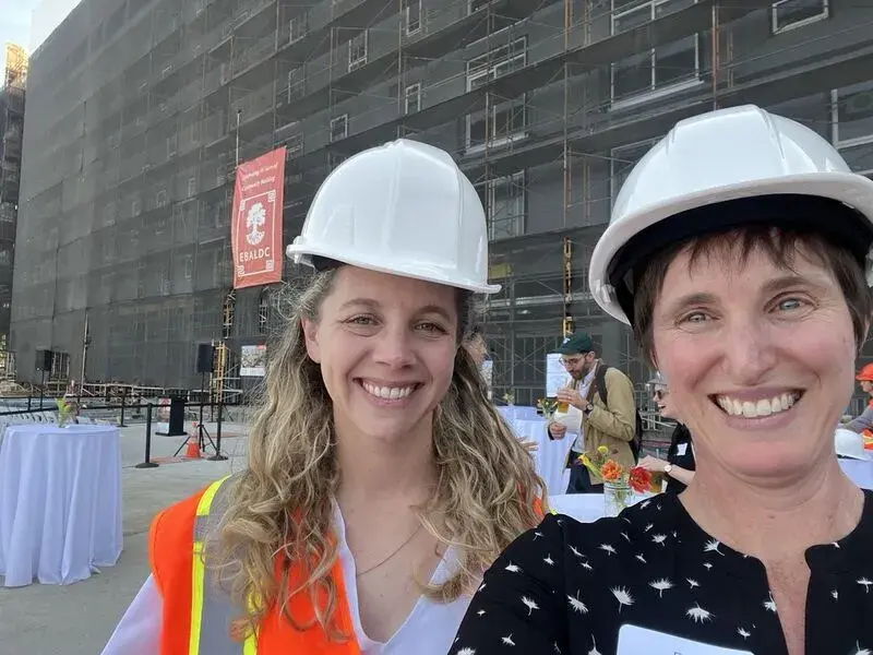 Claire Parisa and Eve Epstein