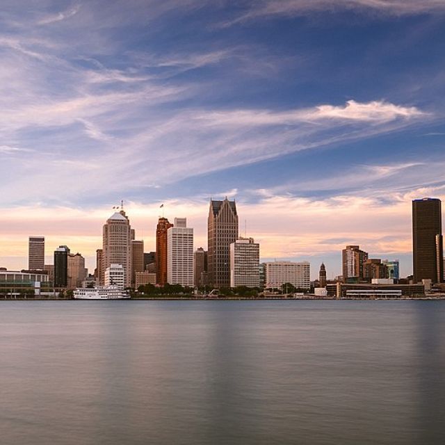 A picture of the Detroit skyline