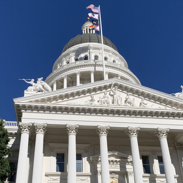 California Capitol Building made of white stone, columns, frieze and dome