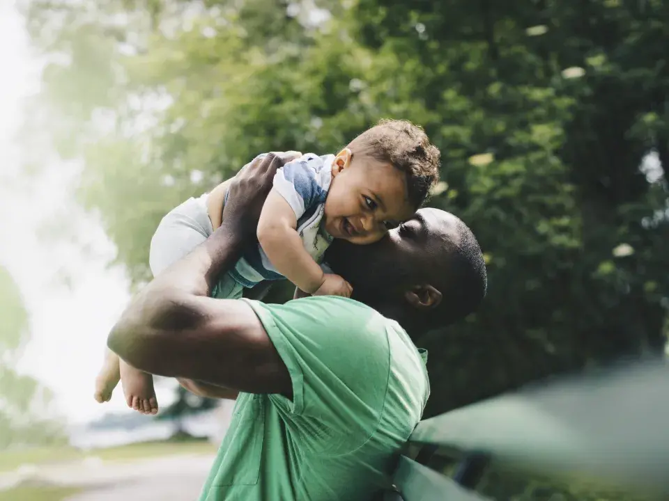 Mitigating Extreme Heat Risk in Historically Redlined Areas 